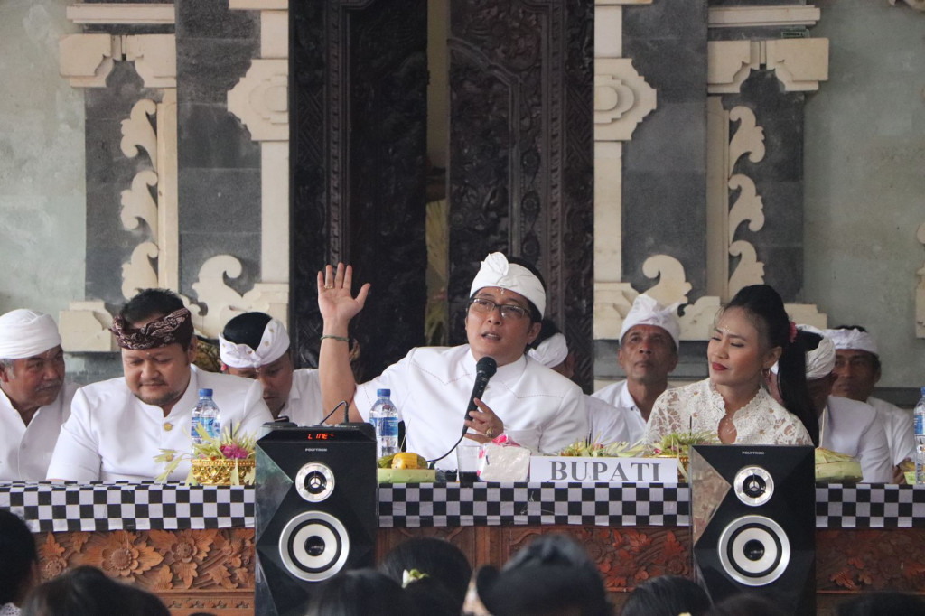 Karya Ngenteg Linggih di Pura Melanting Banjar Penikit Desa Adat Sidan Petang